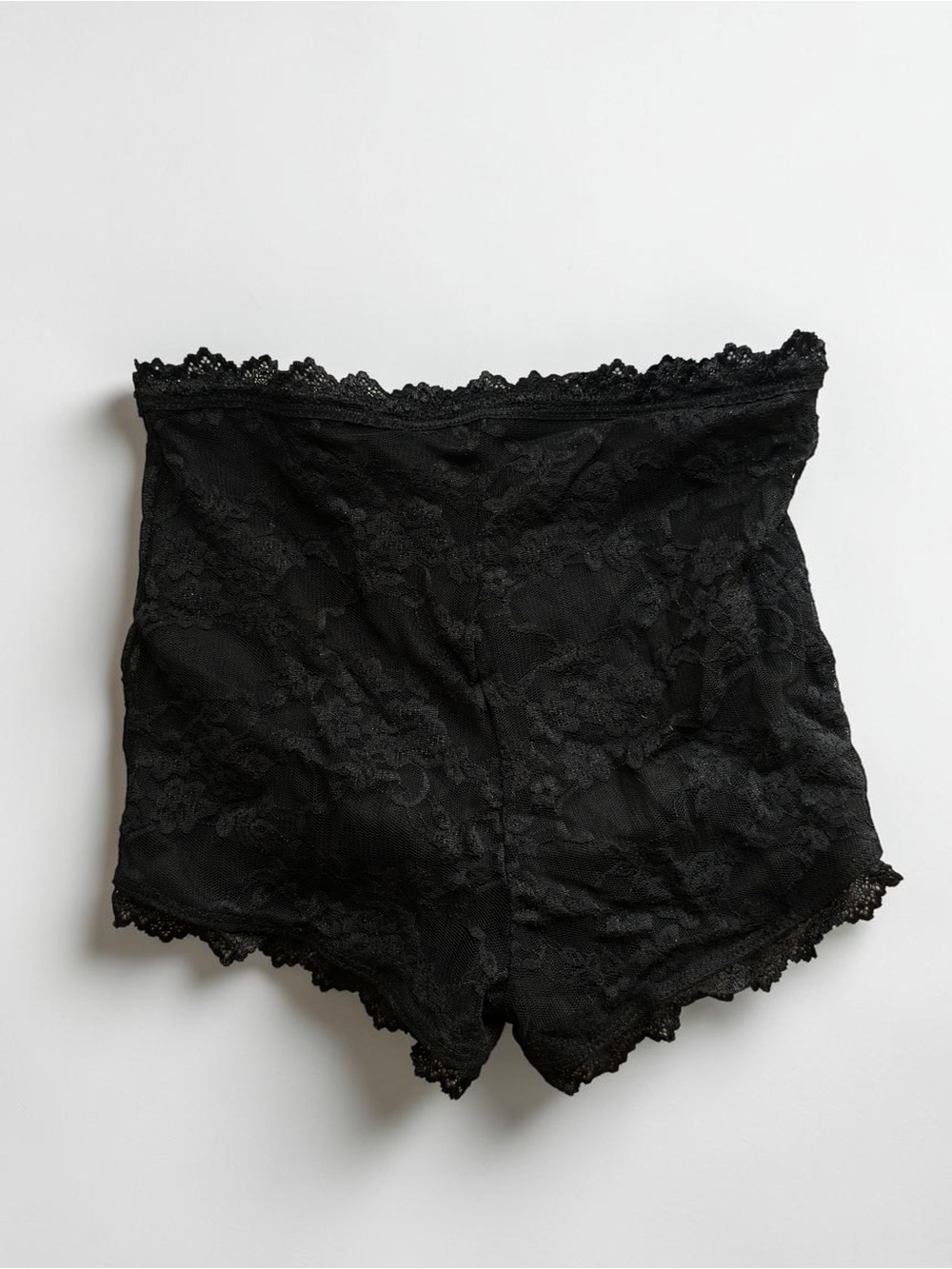 High-Waist Black Lace Shaping Shorts